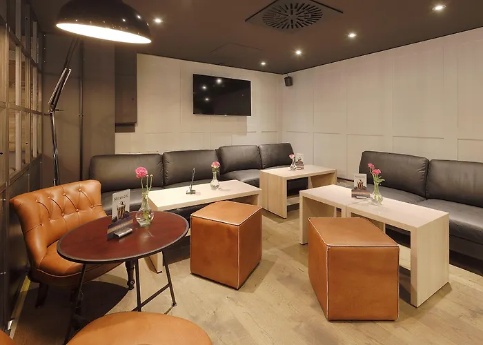 Coffee Fellows Hotel 3*