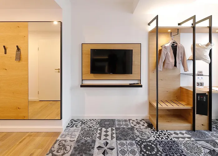 Coffee Fellows Hotel 3*